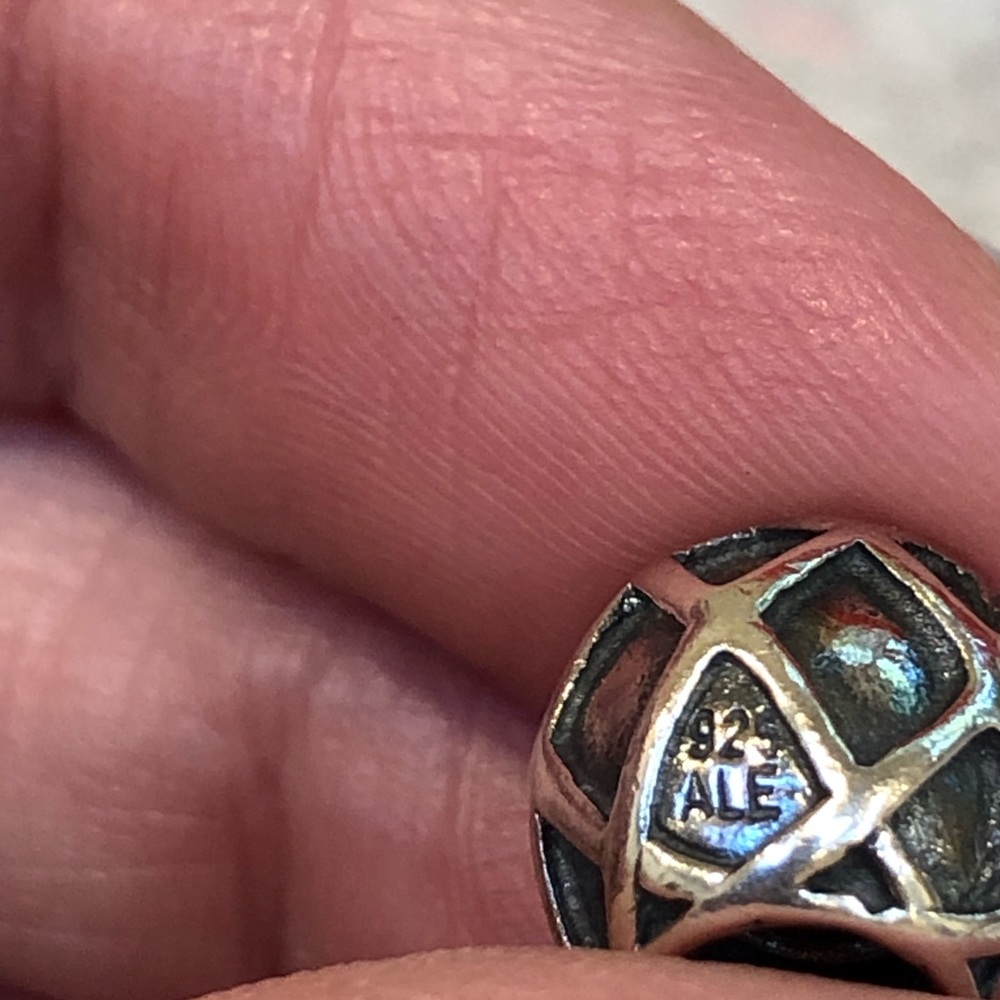 Authentic‎ Pandora sterling silver bead - Picture 3 of 3